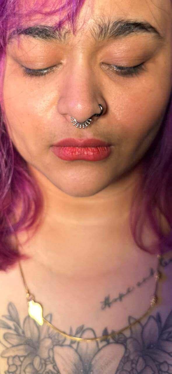 customskinink septum piercing